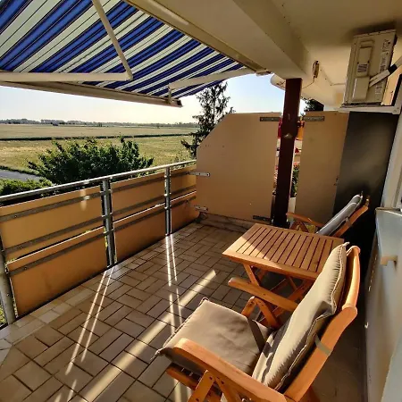 דירה Loft In *